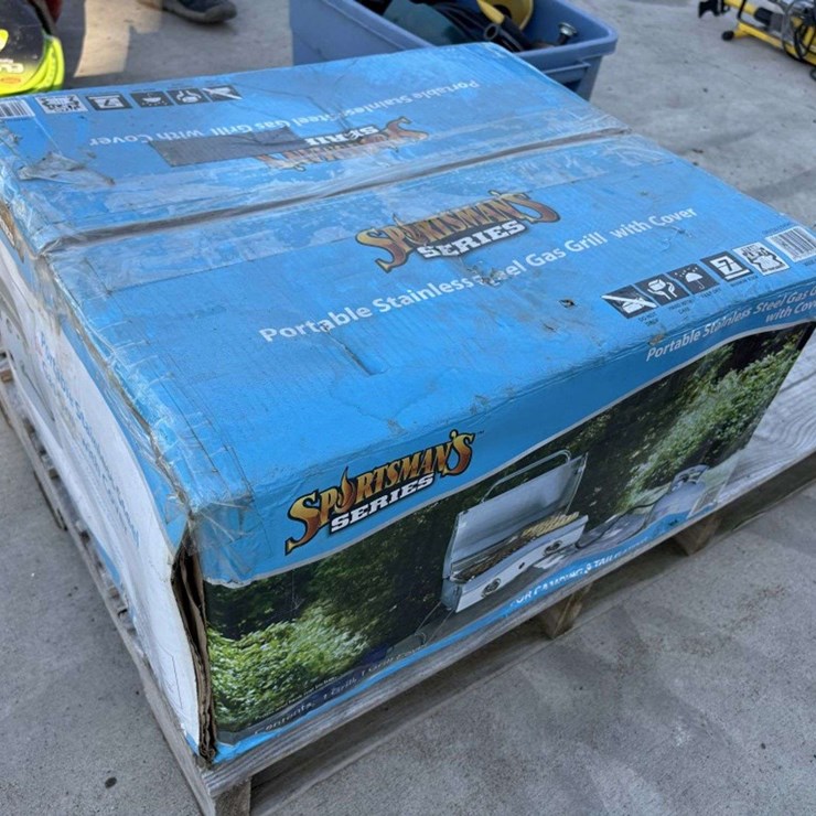 Sportsman Series Portable SS Gas Grill, with Cover, NIB; Construction Heater, LP