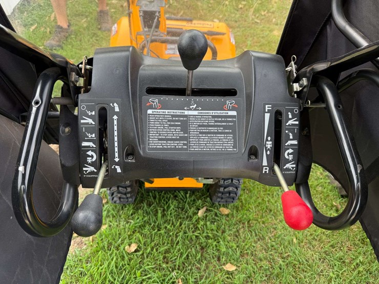 poulan-pro-27”-snowblower-with-cab,-electric-start-image-5