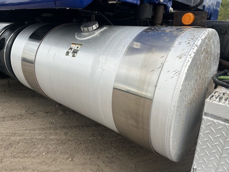 2020-kenworth-t680-image-58