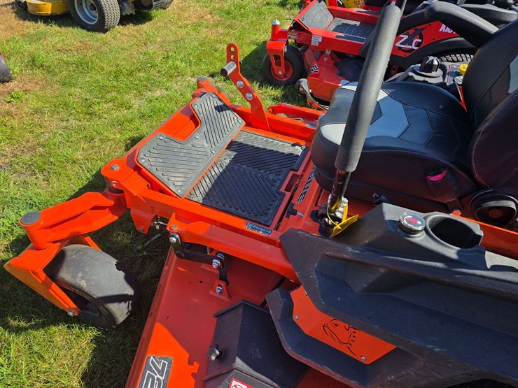 2021-badboy-rogue-72”-zero-turn-lawn-mower,-37hp-vanguard-engine,-190-hours,-dual-fuel-tanks,-fresh-image-19
