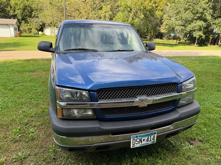 2003-chevrolet-extended-cab-pickup-with-topper,-4x4,-261,233-miles,-v8,-automatic-transmission,-per-image-4