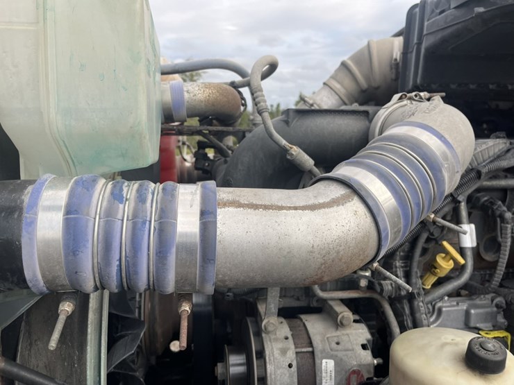 2020-kenworth-t680-image-28