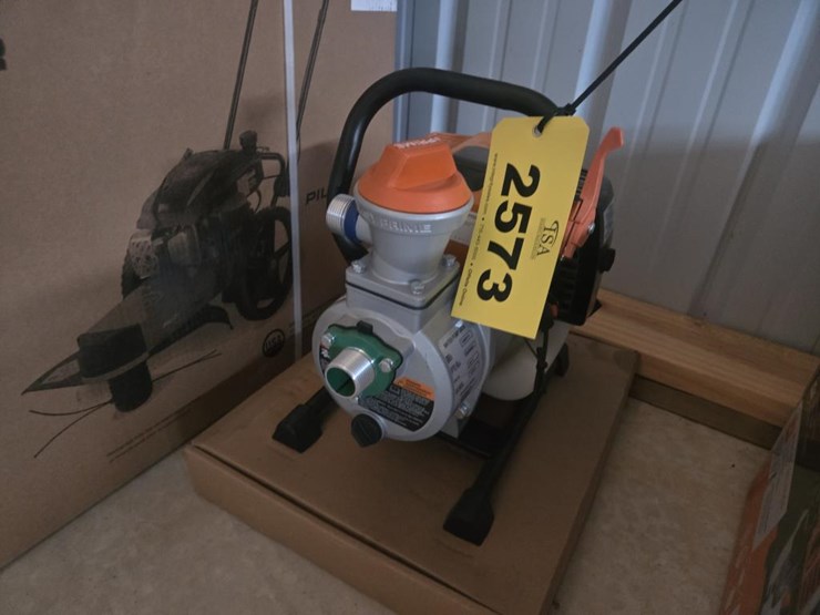 #2573-•-unused-cw10k-1"-water-pump-w/hose-kit-image-1