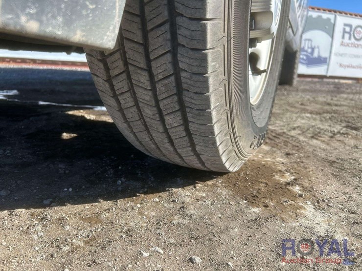 2019-chevrolet-express-2500-image-35