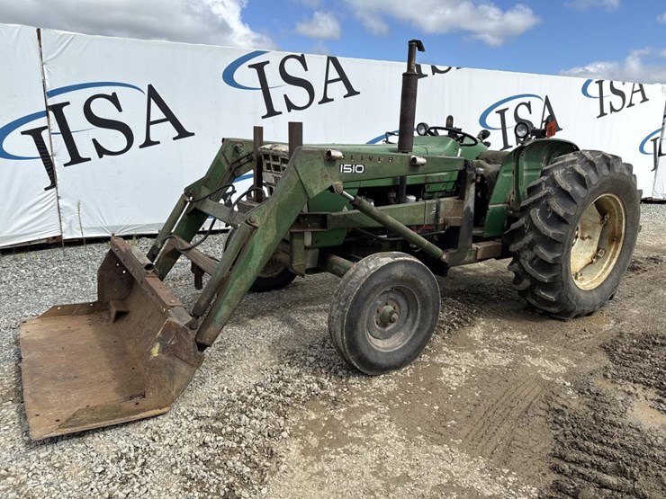 #5217-•-oliver-tractor-w/-loader-image-1