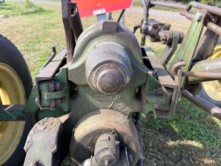john-deere-no.-11-sickle-mower,-9’-bar,-with-cylinder,-*needs-a-new-pitman*,-rivet-sections.-this-it-image-9