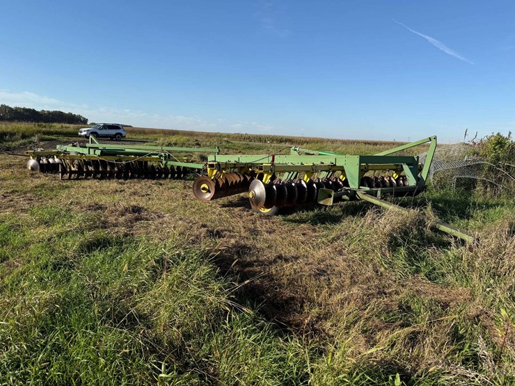 john-deere-360-image-4