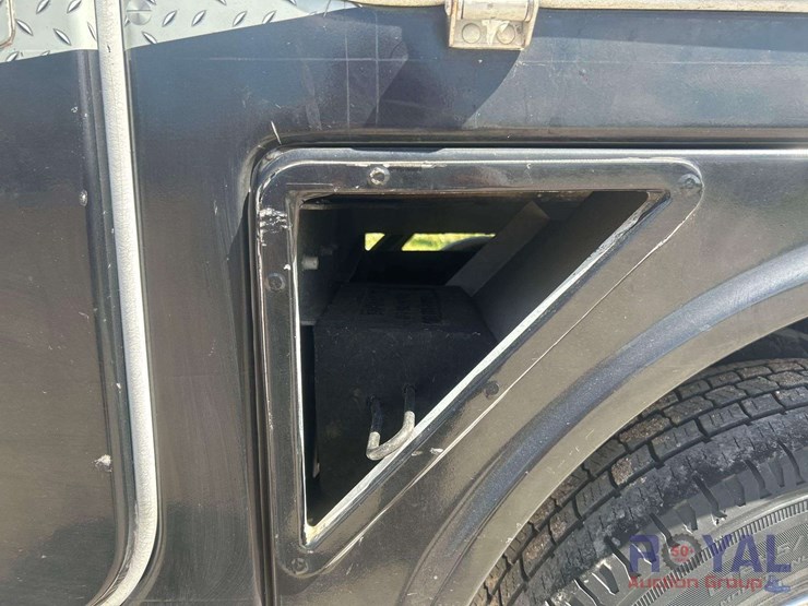 2008-ford-f350-image-25