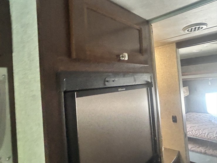 2017-ford-e450-image-52