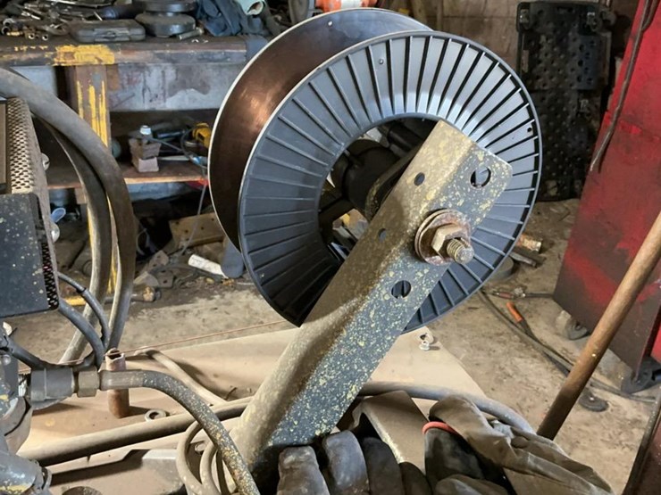 #115-•-miller-deltaweld-450-welder-image-15