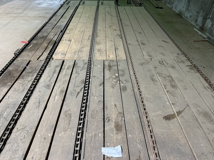 #1592-•-33'-lumber-deck-image-4