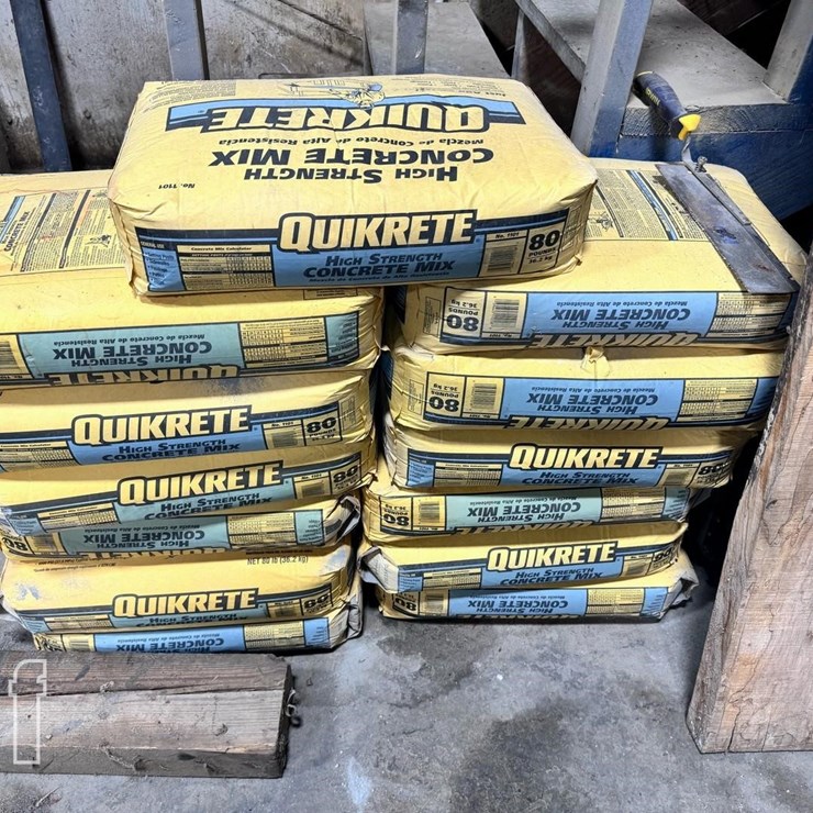 (13) QUIKRETE 80LB BAGS OF CONCRETE MIX