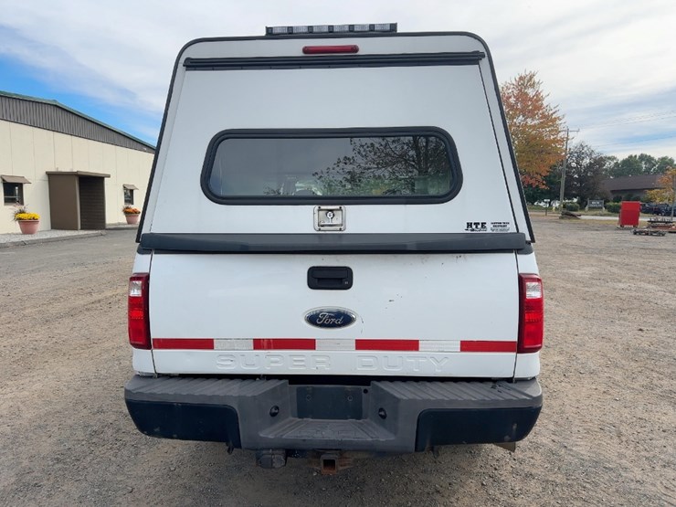 2009-ford-f250-xl-image-4
