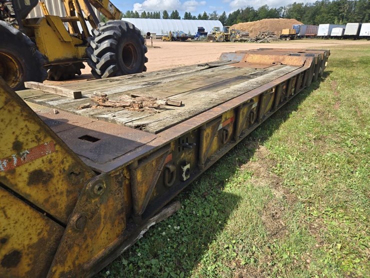 #1767-•-43’-lowboy-semi-trailer-image-11