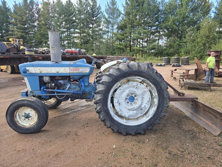 ford-4000-image-2