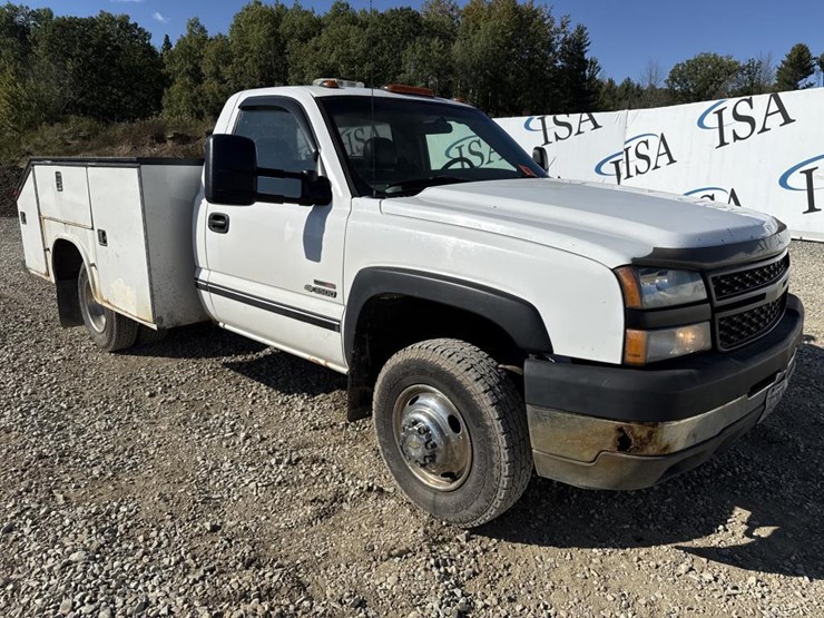 2005-chevrolet-3500-image-7