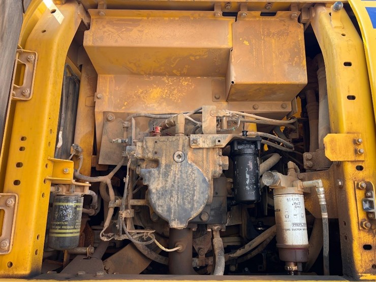 2017-komatsu-pc290-lc-11-image-29