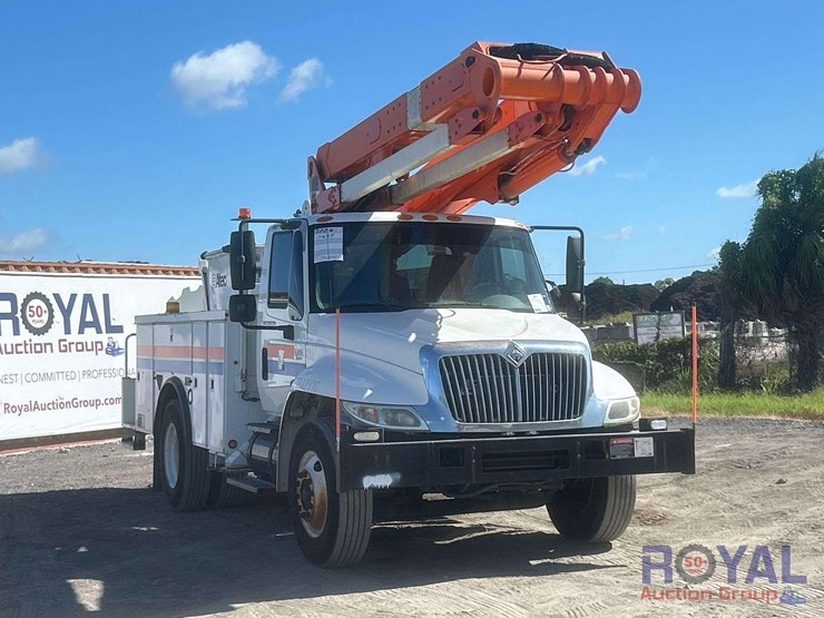 2006-international-durastar-4300-image-2