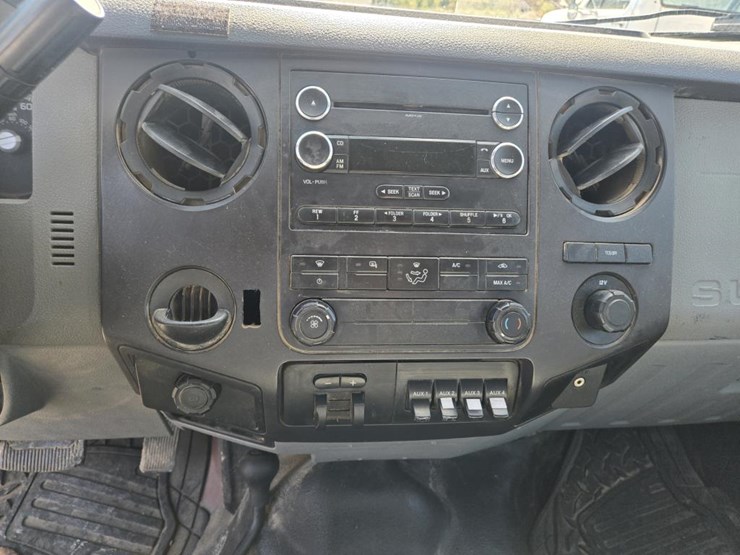 2011-ford-f450-image-46