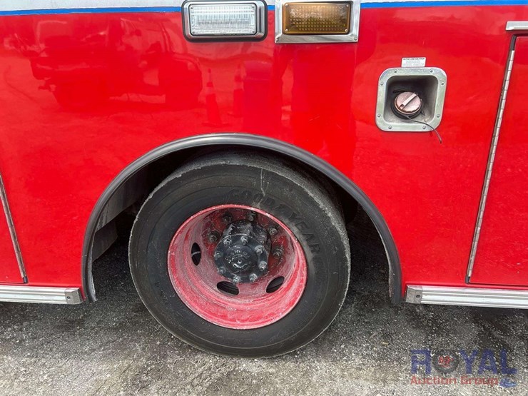 2016-freightliner-m2-106-braun-ambulance-image-21