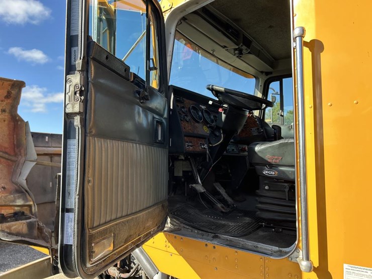 2000-kenworth-t800-image-68