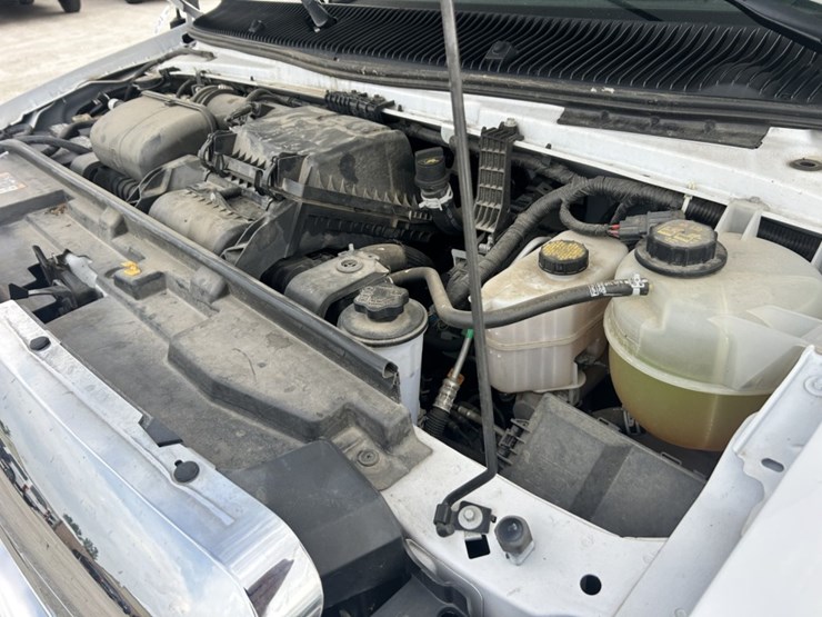 2021-ford-e450-image-35