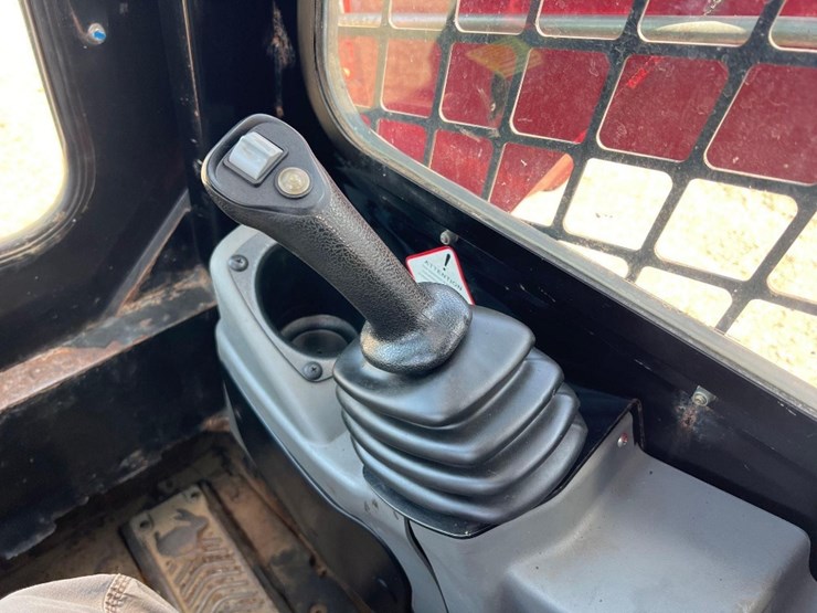 2017-takeuchi-ts50v-image-22