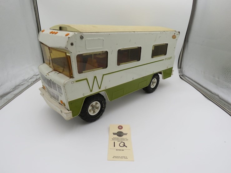 1970's-winnebago-indian-motorhome-toy-image-3