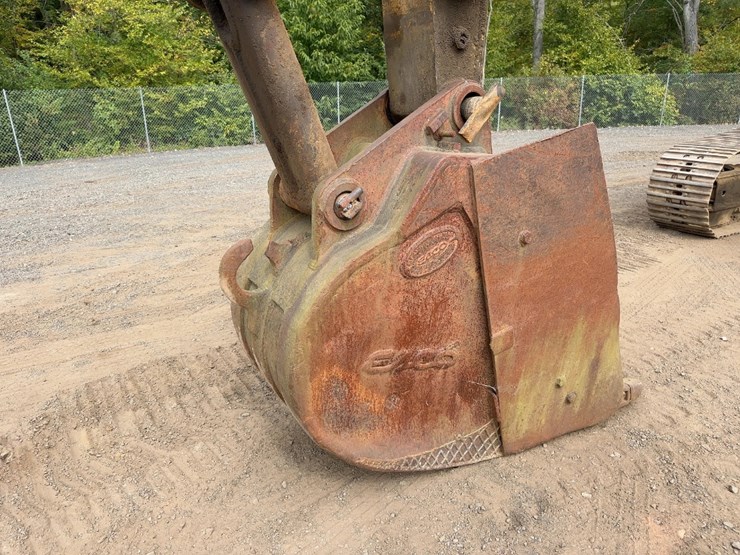 komatsu-pc300-3-image-13