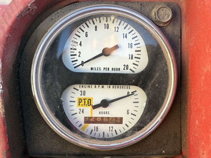 1971-farmall-656-hydro-diesel-tractor,-fenders,-wf,-540-pto,-3pt,-2-hyd,-16.9-38-rears,-7.50-16-fron-image-23