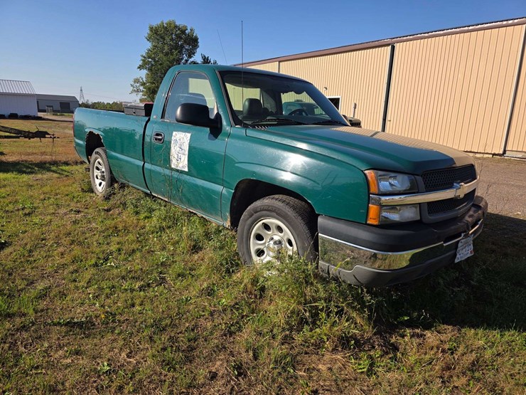 2005-chevrolet-1500-image-1