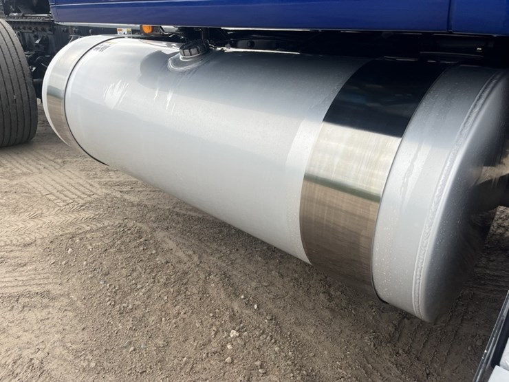 2020-kenworth-t680-image-106