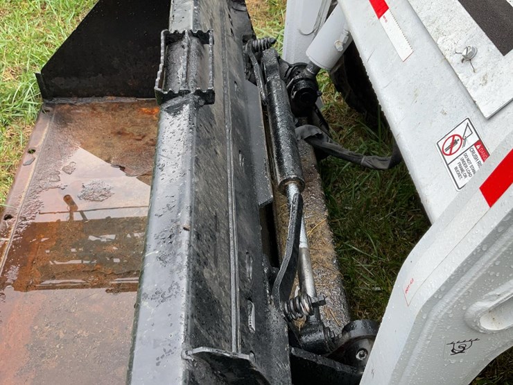 2010-bobcat-s175-image-7