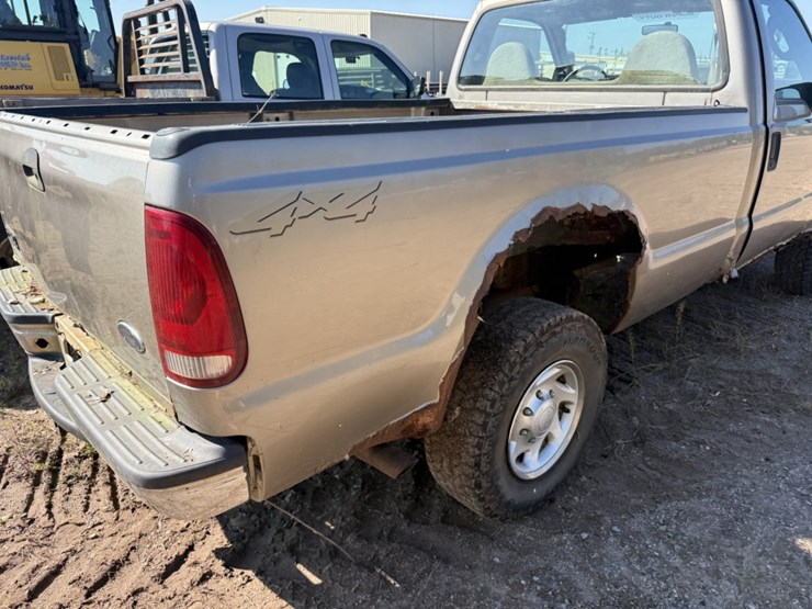 2004-ford-f250-image-13