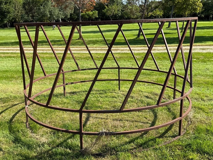 round-bale-feeder,-1”-square-tubing,-54”-tall.-this-item-is-located-in-south-dakota,-therefore-south-image-2