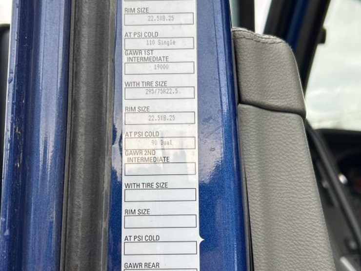 2018-kenworth-t680-image-105