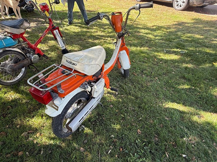 1980-suzuki-50cc-motorbike/moped-for-restoration,-does-not-run,-*no-title-image-4