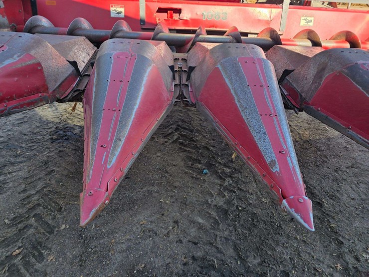 case-ih-1063-image-5
