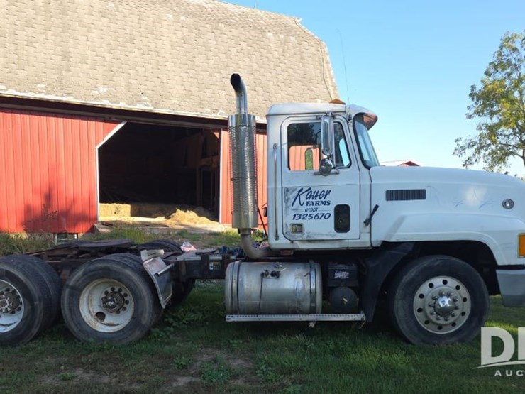 1992-mack-cl613-image-3