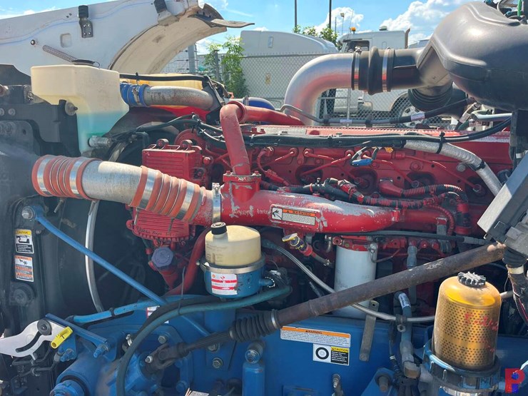 2012-peterbilt-367-image-8