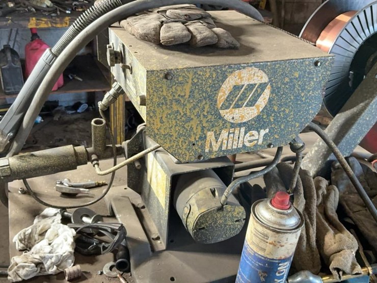 #115-•-miller-deltaweld-450-welder-image-14