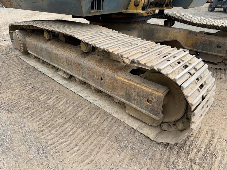 komatsu-pc300-3-image-17