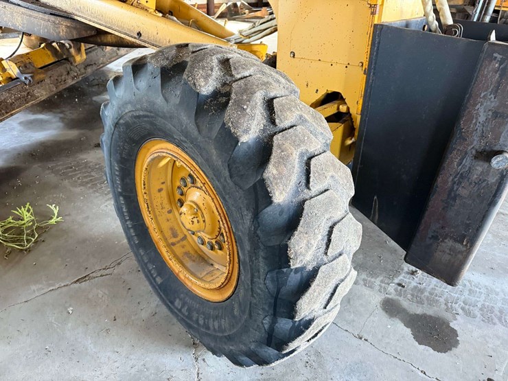 1994-deere-770bh-image-19