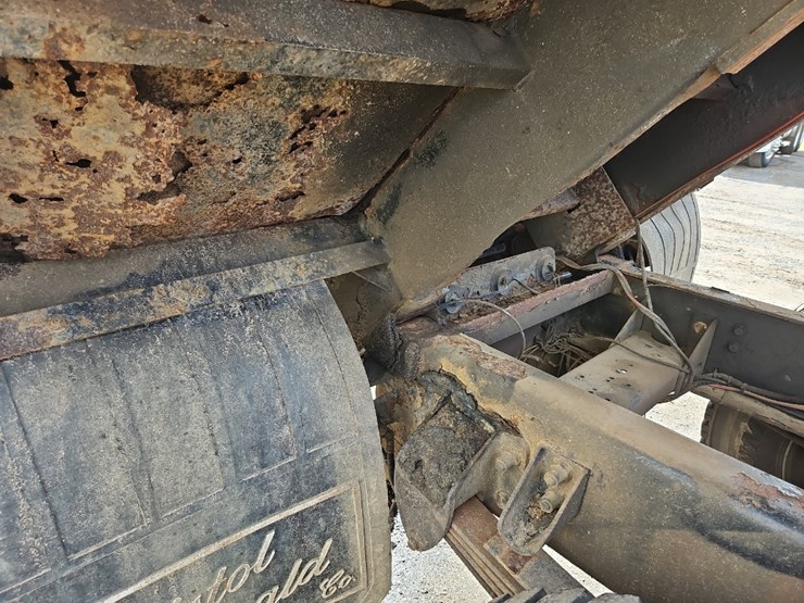 2007-kenworth-t330-image-19