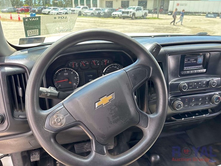 2015-chevrolet-silverado-1500-image-11