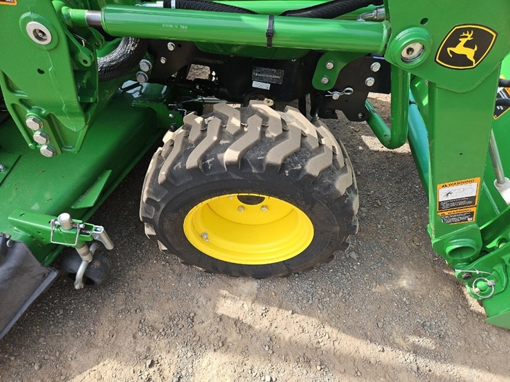 2021-john-deere-2025r-image-10