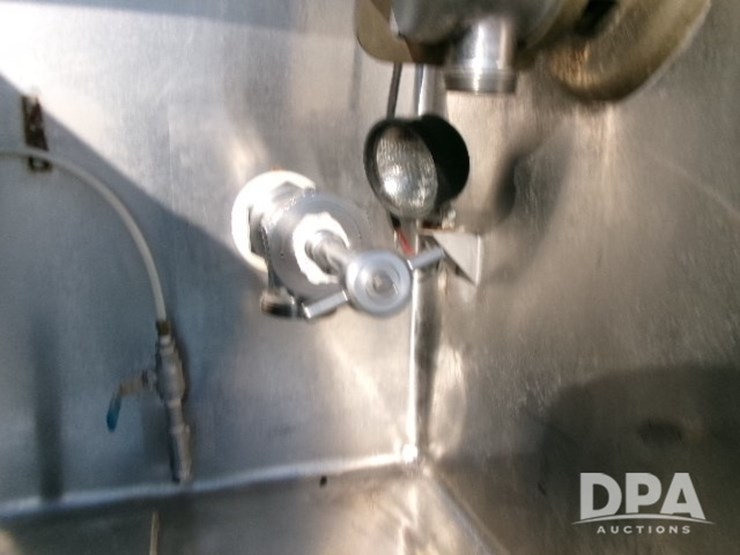 2015-sts-tanker-trailer-(dr12210)-image-23