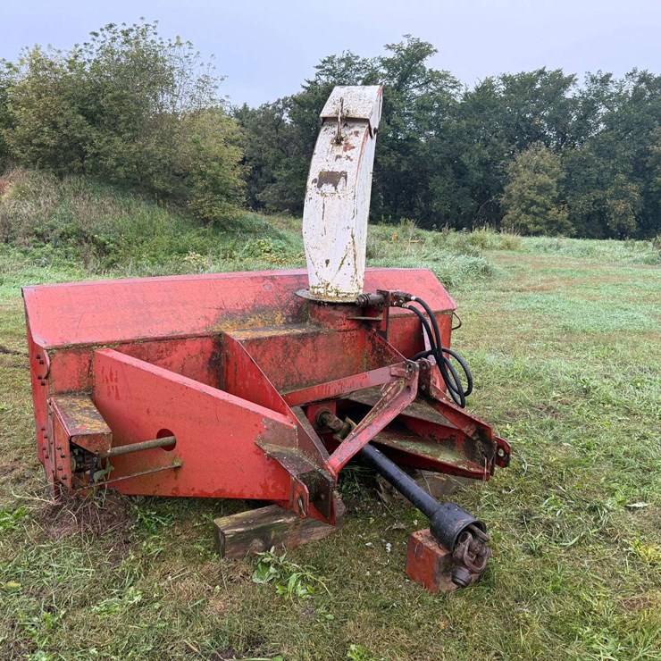 8’ Dual Stage 3pt Snowblower, Hydraulic Spout, 540 PTO, Working Order Per Seller