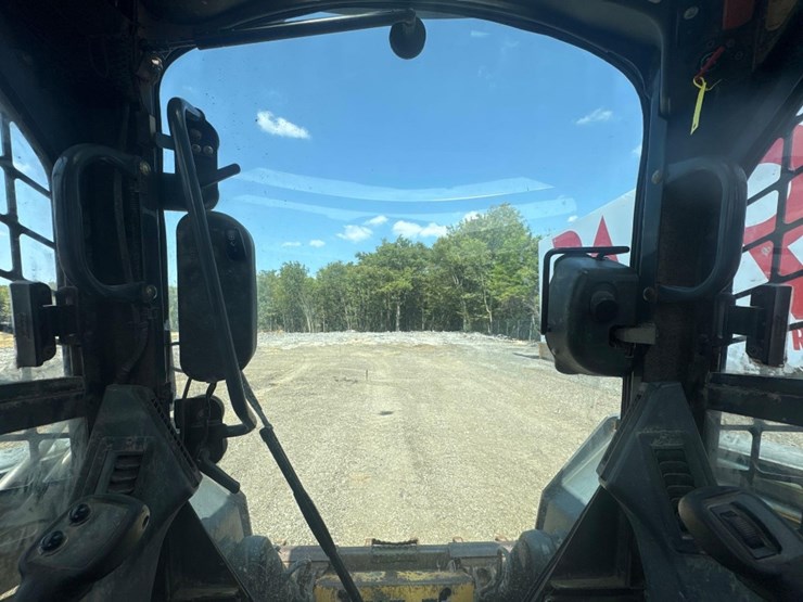 2012-deere-333d-image-27