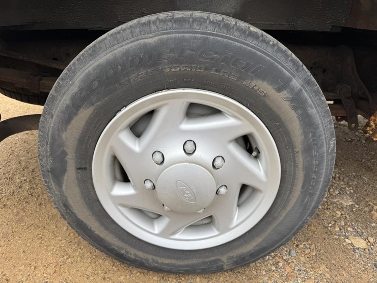2011-ford-cargo-image-67